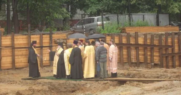 Освящение закладки дома причта. 2008 г.